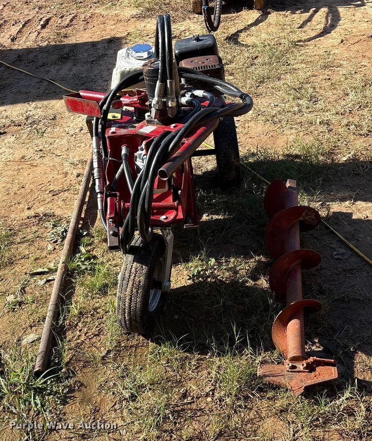 image for item ET7433 2014 Little Beaver 8 portable auger