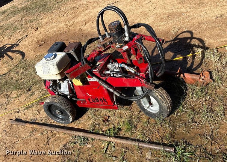 image for item ET7433 2014 Little Beaver 8 portable auger