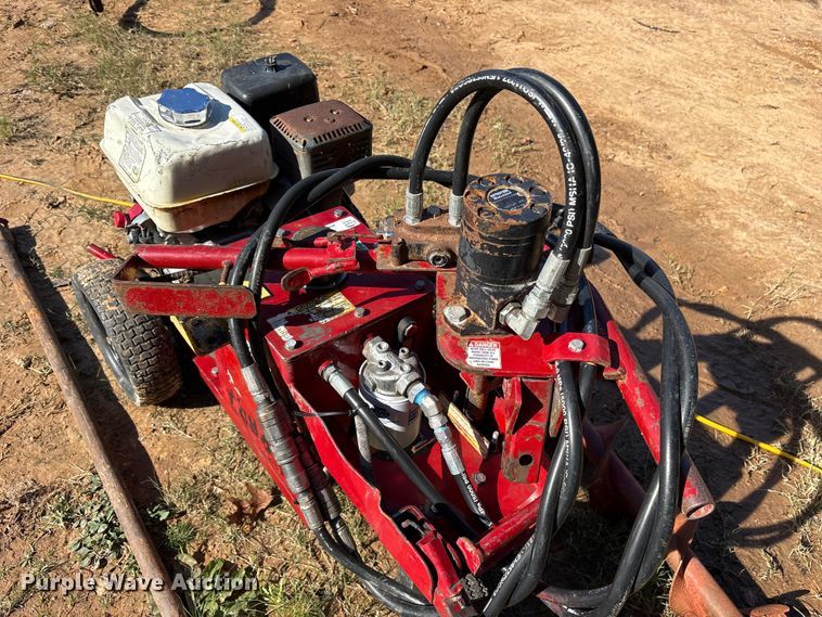 image for item ET7433 2014 Little Beaver 8 portable auger