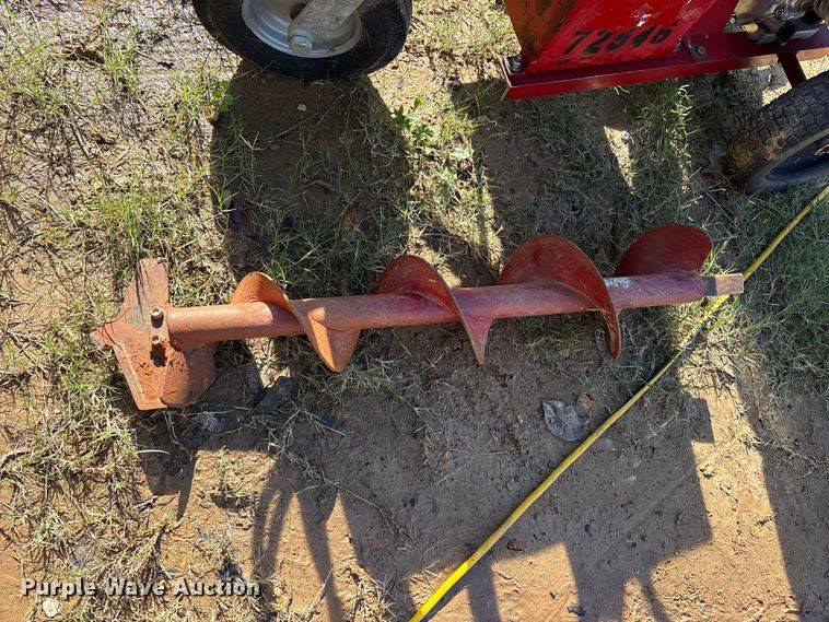 image for item ET7433 2014 Little Beaver 8 portable auger