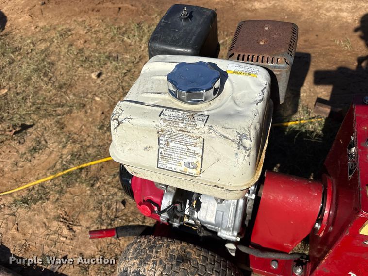 image for item ET7433 2014 Little Beaver 8 portable auger