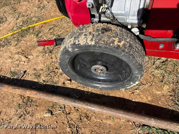 image for item ET7433 2014 Little Beaver 8 portable auger