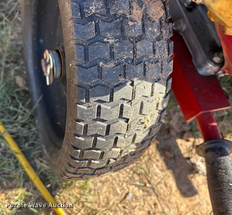 image for item ET7433 2014 Little Beaver 8 portable auger