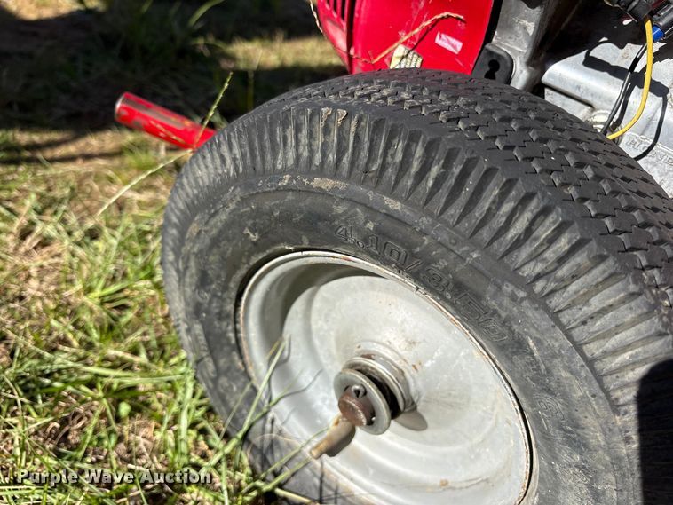 image for item ET7434 2015 Little Beaver 8 portable auger