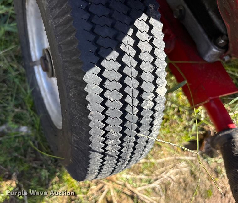 image for item ET7434 2015 Little Beaver 8 portable auger