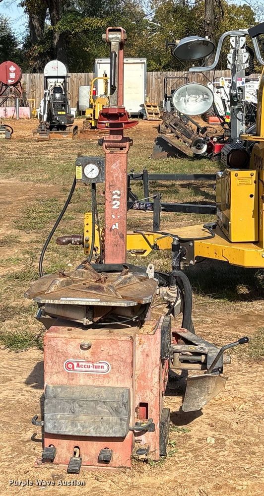 image for item ET7441 2006 Sicam GUFO ML 450 S Special tire machine