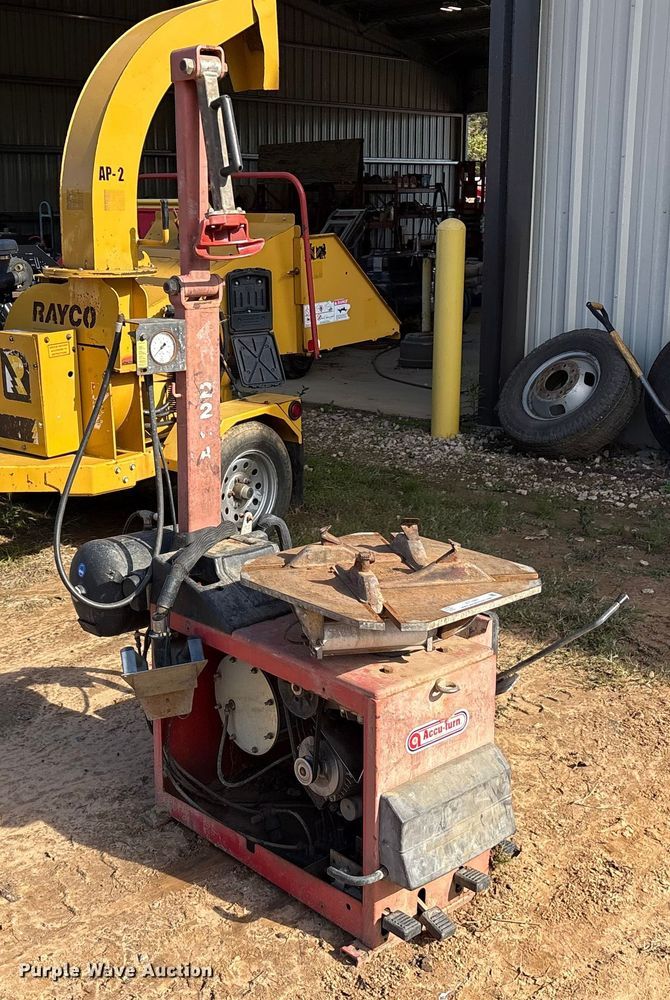 image for item ET7441 2006 Sicam GUFO ML 450 S Special tire machine