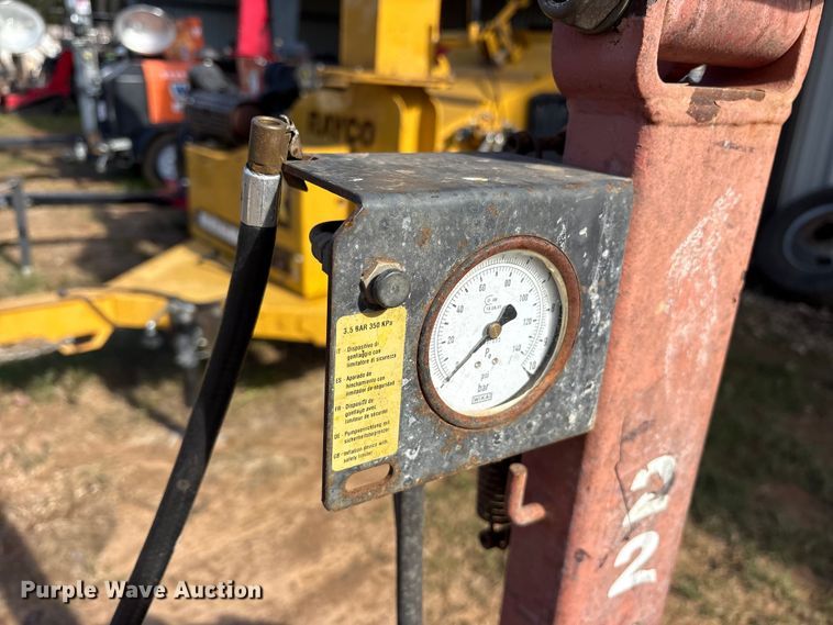 image for item ET7441 2006 Sicam GUFO ML 450 S Special tire machine