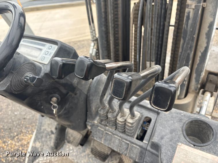 image for item ET8606 2016 UniCarriers PF50 forklift