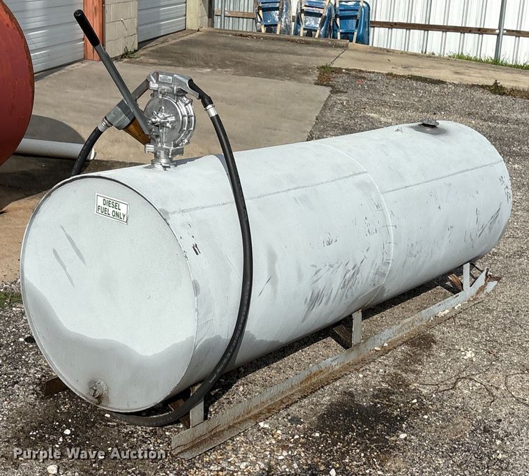 image for item EU0137 (2) fuel tanks