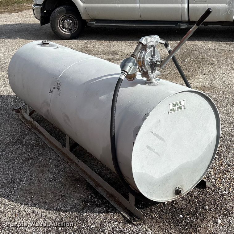 image for item EU0137 (2) fuel tanks