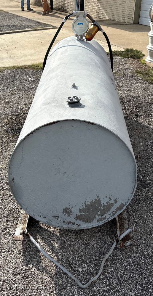 image for item EU0137 (2) fuel tanks