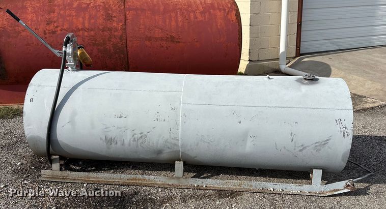 image for item EU0137 (2) fuel tanks