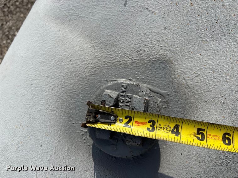 image for item EU0137 (2) fuel tanks