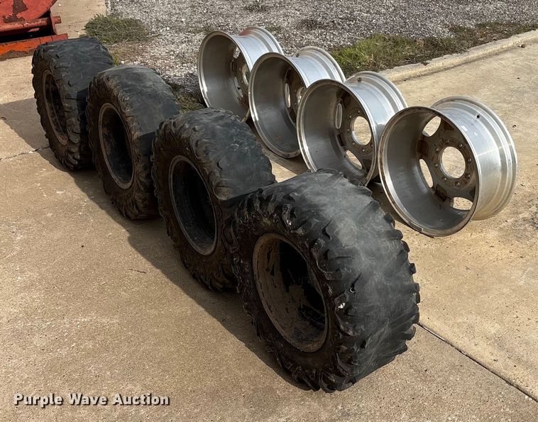 image for item EU0138 Tires and wheels