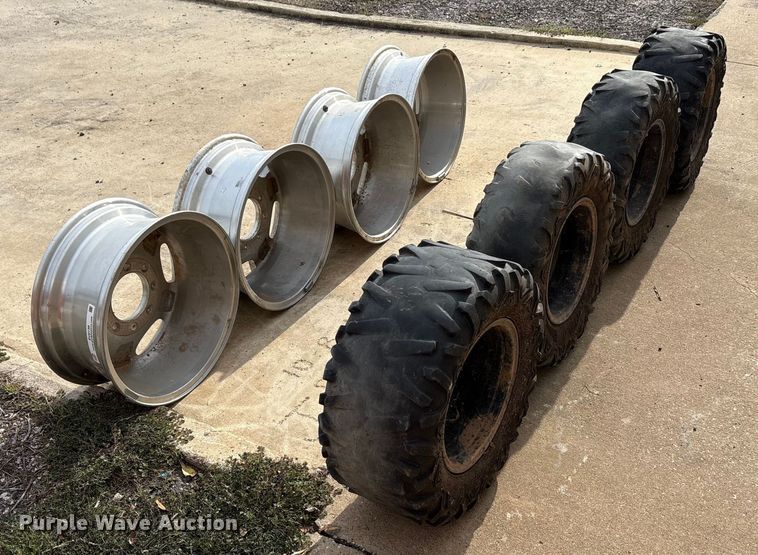 image for item EU0138 Tires and wheels