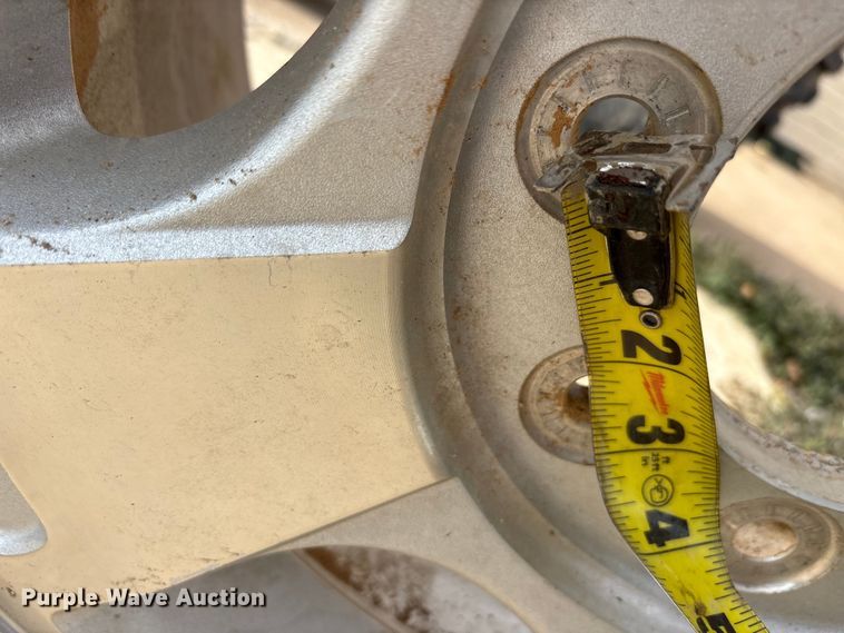 image for item EU0138 Tires and wheels