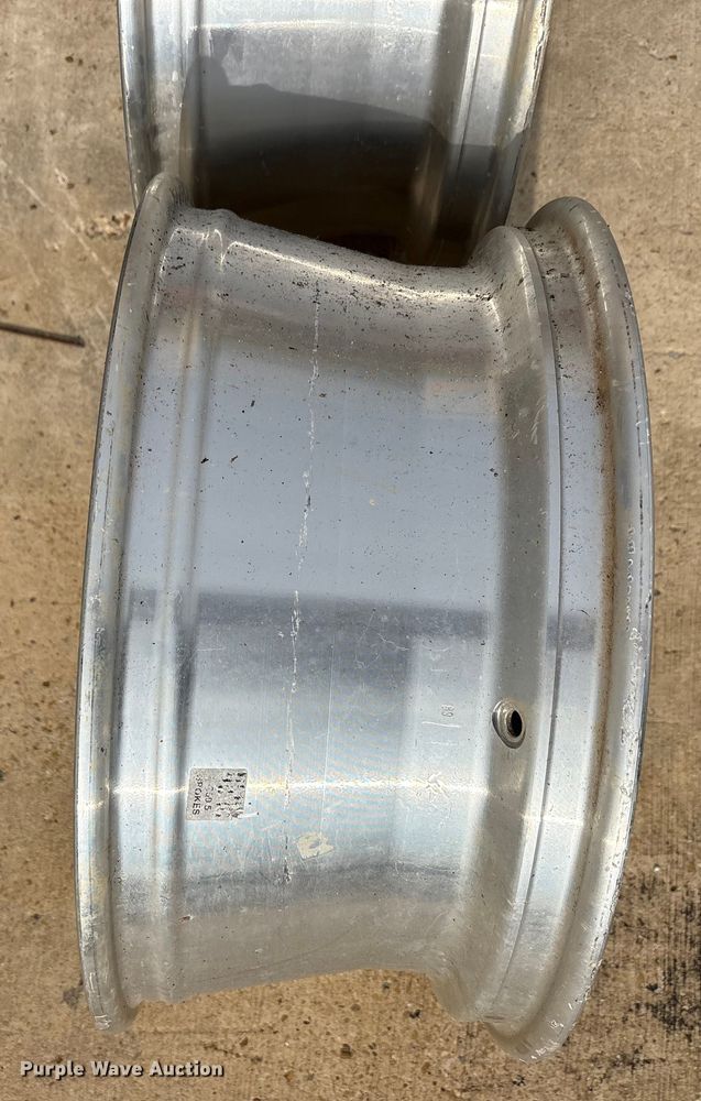 image for item EU0138 Tires and wheels