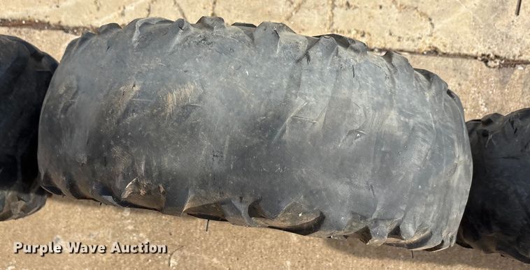 image for item EU0138 Tires and wheels