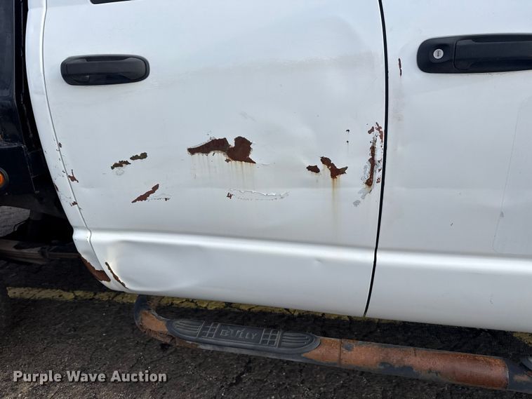 image for item EU4016 2006 Dodge Ram 2500 Quad Cab flatbed pickup truck