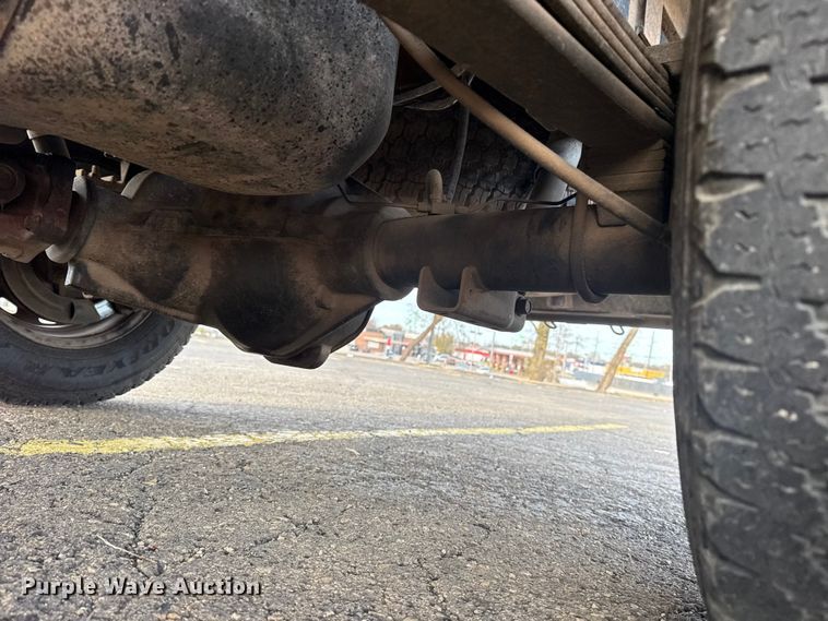 image for item EU4016 2006 Dodge Ram 2500 Quad Cab flatbed pickup truck