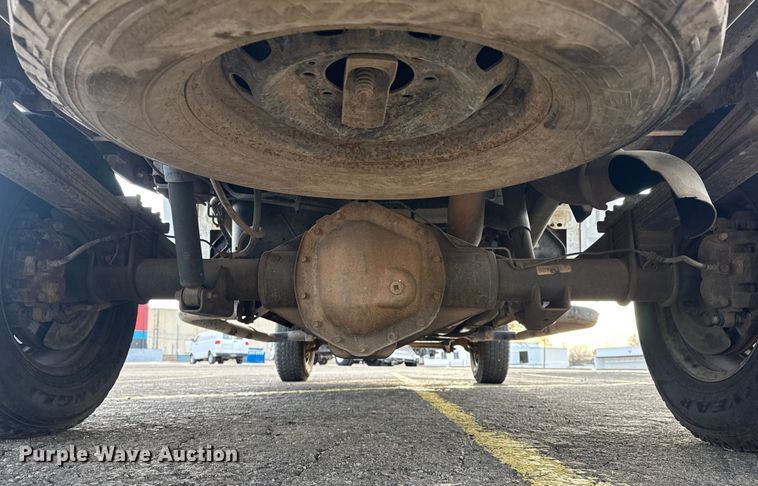 image for item EU4016 2006 Dodge Ram 2500 Quad Cab flatbed pickup truck