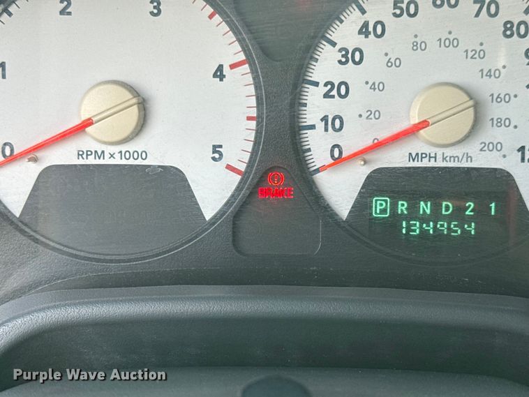 image for item EU4016 2006 Dodge Ram 2500 Quad Cab flatbed pickup truck