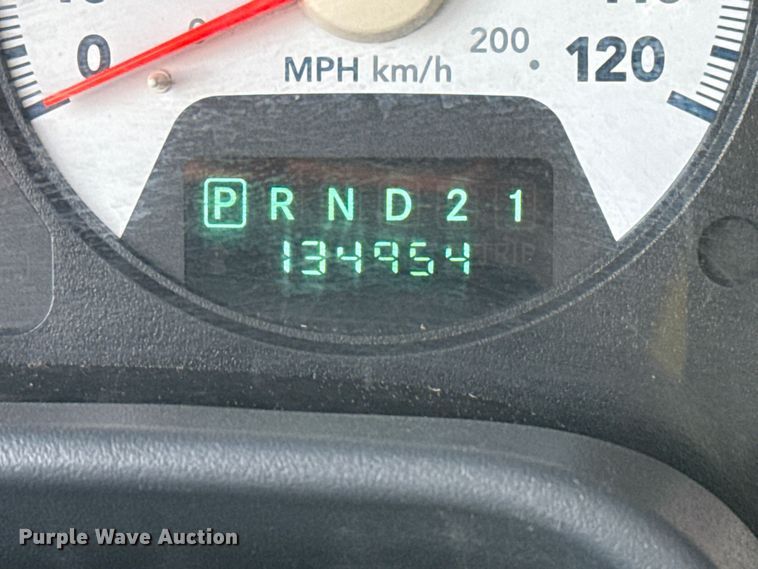 image for item EU4016 2006 Dodge Ram 2500 Quad Cab flatbed pickup truck