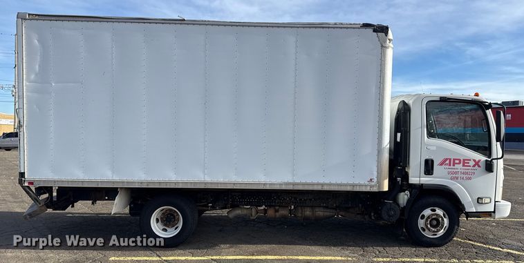 image for item EU4018 2009 Isuzu NPR box truck