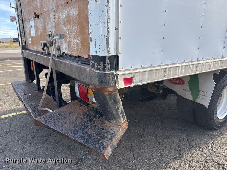 image for item EU4018 2009 Isuzu NPR box truck