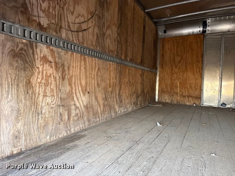 image for item EU4018 2009 Isuzu NPR box truck