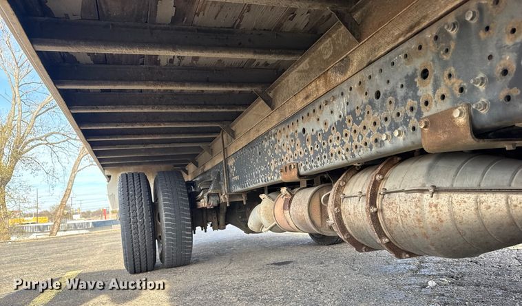 image for item EU4018 2009 Isuzu NPR box truck