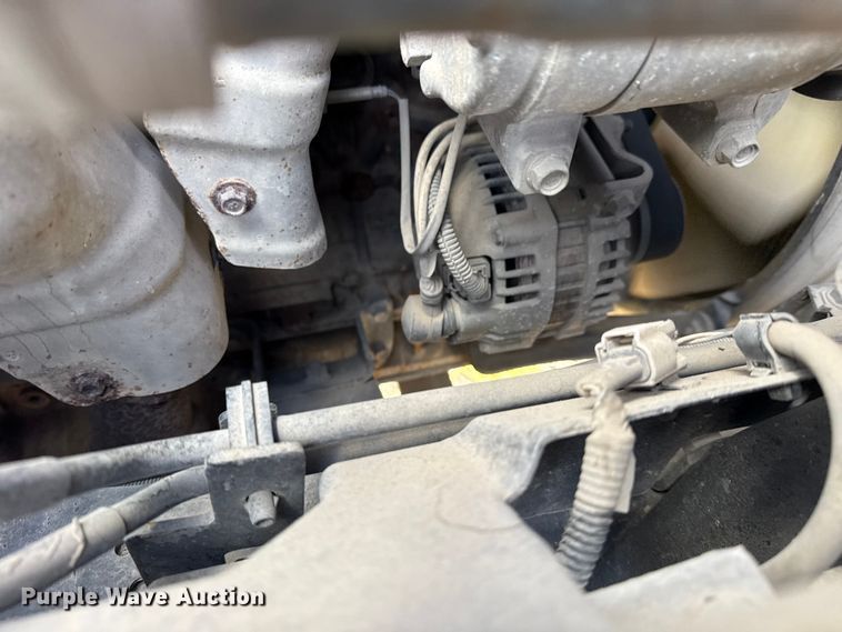 image for item EU4018 2009 Isuzu NPR box truck