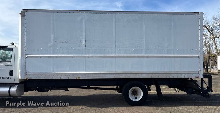 image for item EU4019 2010 International 4300 box truck