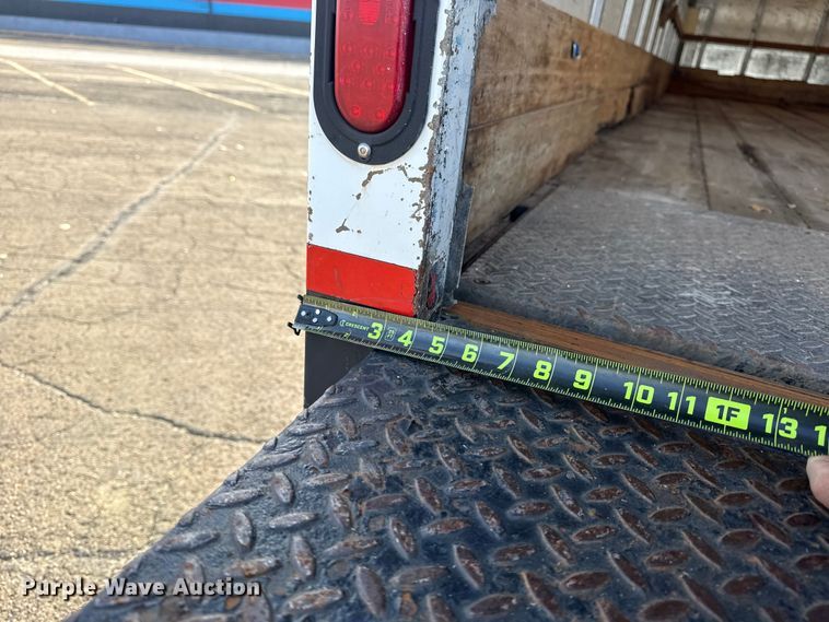 image for item EU4019 2010 International 4300 box truck