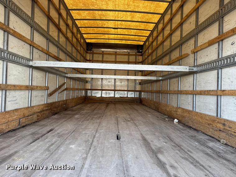 image for item EU4019 2010 International 4300 box truck