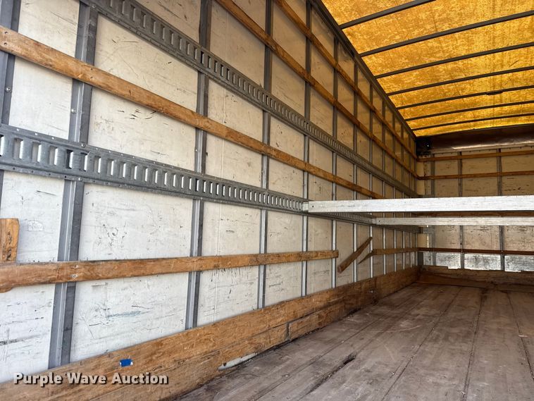 image for item EU4019 2010 International 4300 box truck