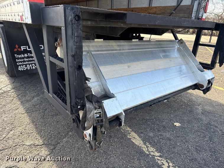 image for item EU4019 2010 International 4300 box truck