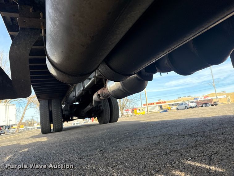 image for item EU4019 2010 International 4300 box truck