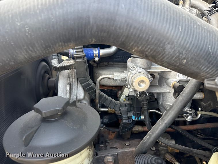 image for item EU4019 2010 International 4300 box truck