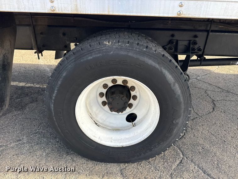 image for item EU4019 2010 International 4300 box truck