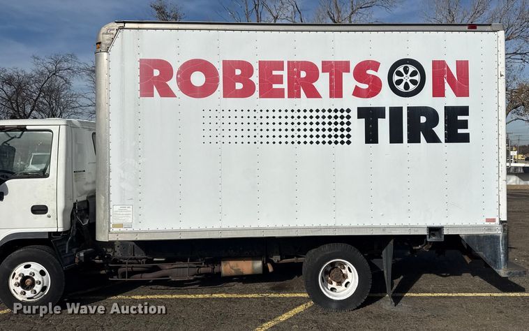 image for item EU4020 2001 Chevrolet W3500 box truck