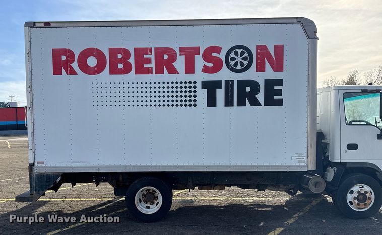 image for item EU4020 2001 Chevrolet W3500 box truck