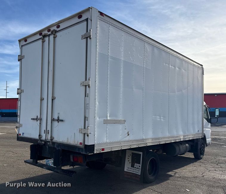 image for item EU4021 2007 Sterling 500 box truck