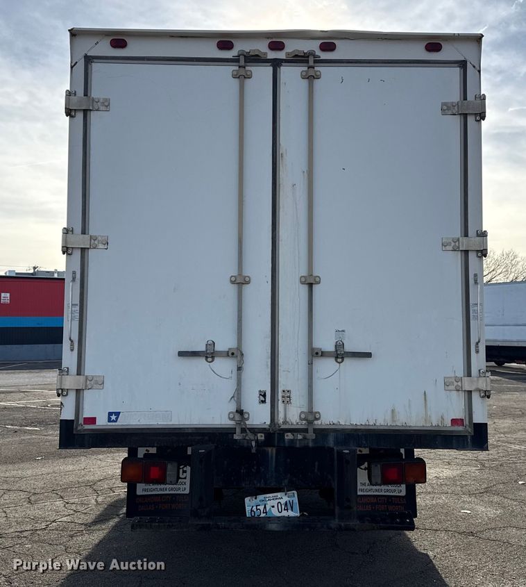 image for item EU4021 2007 Sterling 500 box truck