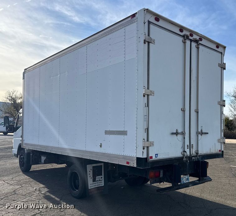 image for item EU4021 2007 Sterling 500 box truck