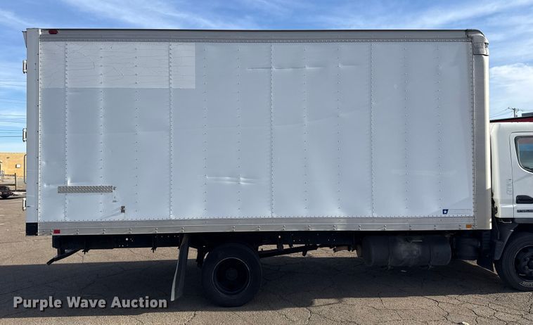 image for item EU4021 2007 Sterling 500 box truck