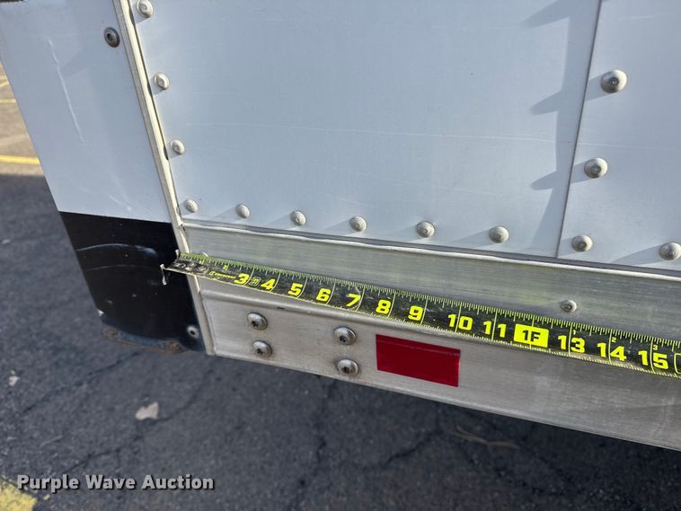 image for item EU4021 2007 Sterling 500 box truck