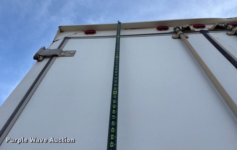 image for item EU4021 2007 Sterling 500 box truck