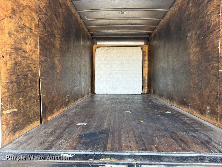 image for item EU4021 2007 Sterling 500 box truck